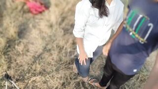 Beautiful Bhabhi Devar Fucking In Jungle, Bhabhi Jungle Mein Apne Devar Ke Kale Lund Se Chudwane Gayi Khet Full HD