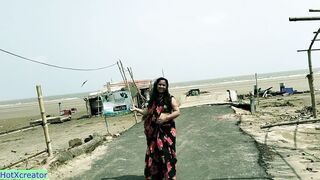 Indian beautiful Milf bhabhi fucking at sea beach resort!!