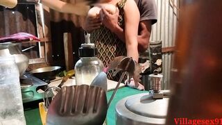 Kitchen room pe le jake bhabhi ki chudai kiya hard chudai