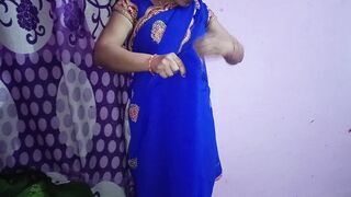 New year special bhabhi wear new blue saree and ready for sex