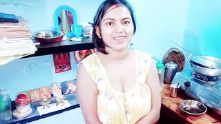 Hot desi indian girl bigg big in the room