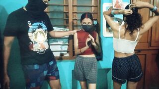 Stepfather Caught Virgin Stepdaughter's Naked Fucking video,Horny Stepfather Fuck with two stepdaughter's xxx video in hindi