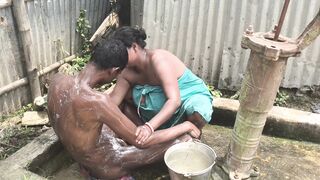 Indian hot desi bhabhi ke sath nahaya aur chudai ki
